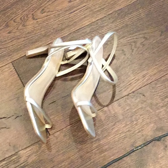 Banana Republic Brushed Gold Heels Modern Minimalist Design - Picture 3 of 3